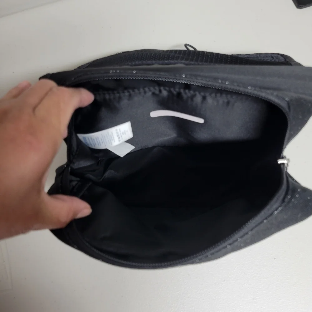Ivivva By Lululemon Toiletry Bag.